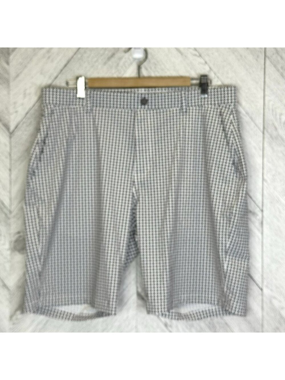 REDVANLY Men’s Size XL Shorts Nylon Stretch Performance Golf Geometric Print